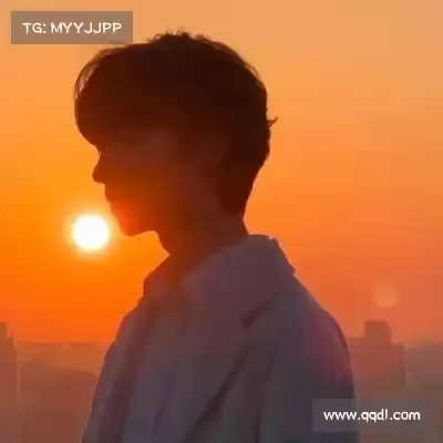 经律富